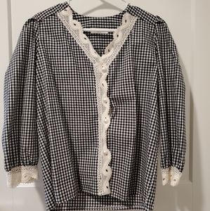 Pearl detailed embroidery long sleeve shirt